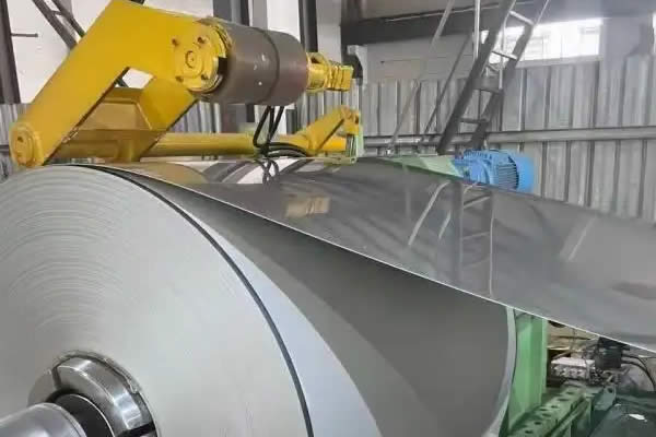 Stainless Steel Sheet On Machine Stainless Steel Sheet On Machine
